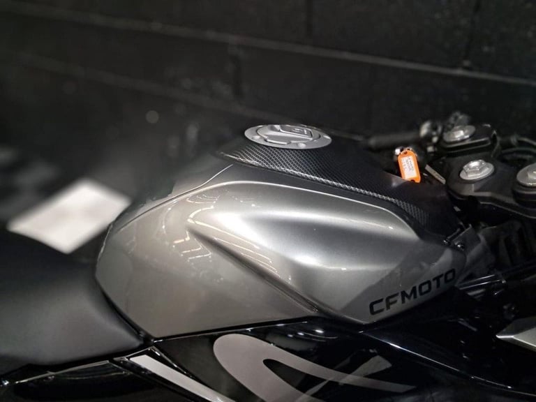 2024 24 CFMOTO 300SR 300 SPORT RACING PETROL MANUAL EURO 5 (28 PS)