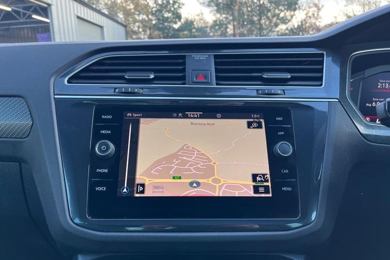 2022 Volkswagen Tiguan 2.0 TDI R-Line 5dr DSG ESTATE DIESEL Semi Automatic