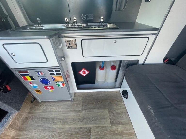 Ventura VR2000 4 Berth 5 Belt Rock n Roll Bed Camper Van 