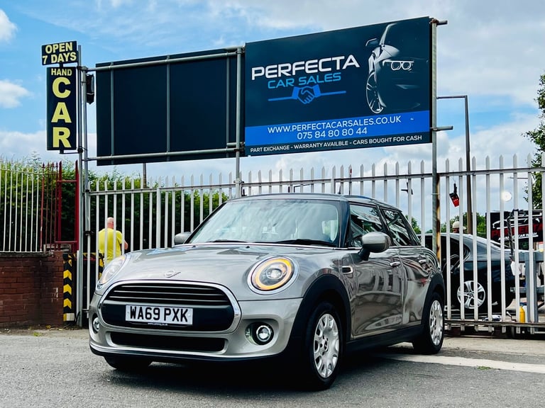 2019 MINI Hatch 1.5 One Classic II 5dr [Comfort/Nav Pack] HATCHBACK Petrol Manual