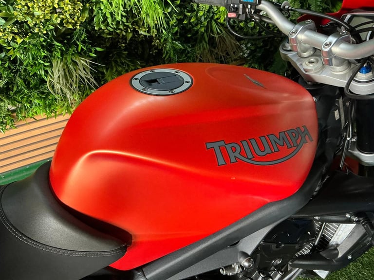 Triumph Street Triple 675