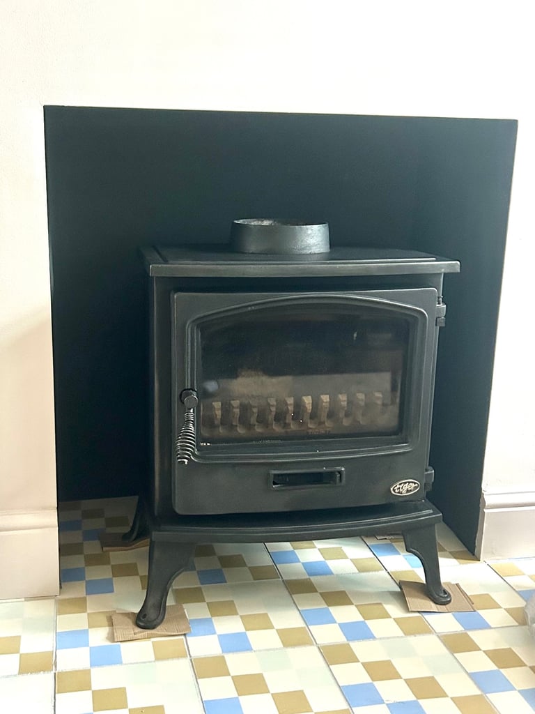 Tiger 5KW Log Burner (multi-fuel stove)