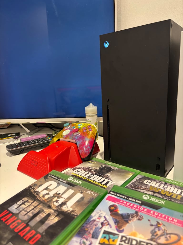 image for Xbox Series X 1TB + 4 Games £280