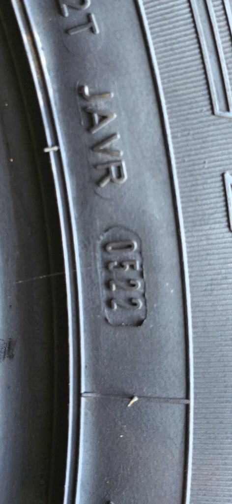 Goodyear Eagle F1 255 55 18