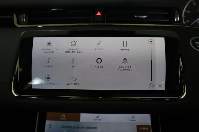 2022 Land Rover Range Rover Evoque 1.5 P300e 12.2kWh R-Dynamic SE Auto 4WD Euro 6 (s/s) 5dr Autom...