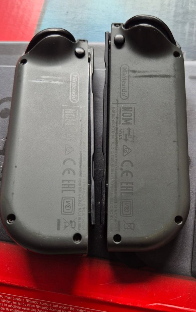 Nintendo Switch Grey with extra controller and 10 games.