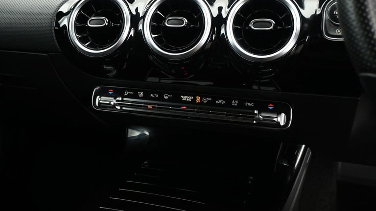 2021 Mercedes-Benz A-Class 1.3 A180 AMG Line (Executive) Hatchback 5dr Petrol 7G-DCT Euro 6 (s/s)...