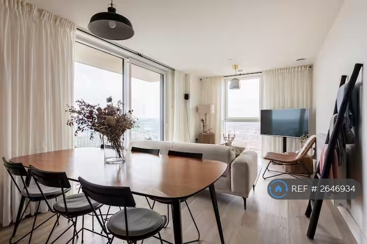 2 bedroom flat in Hale Works Apartments, London, N17 (2 bed) (#2646934)
