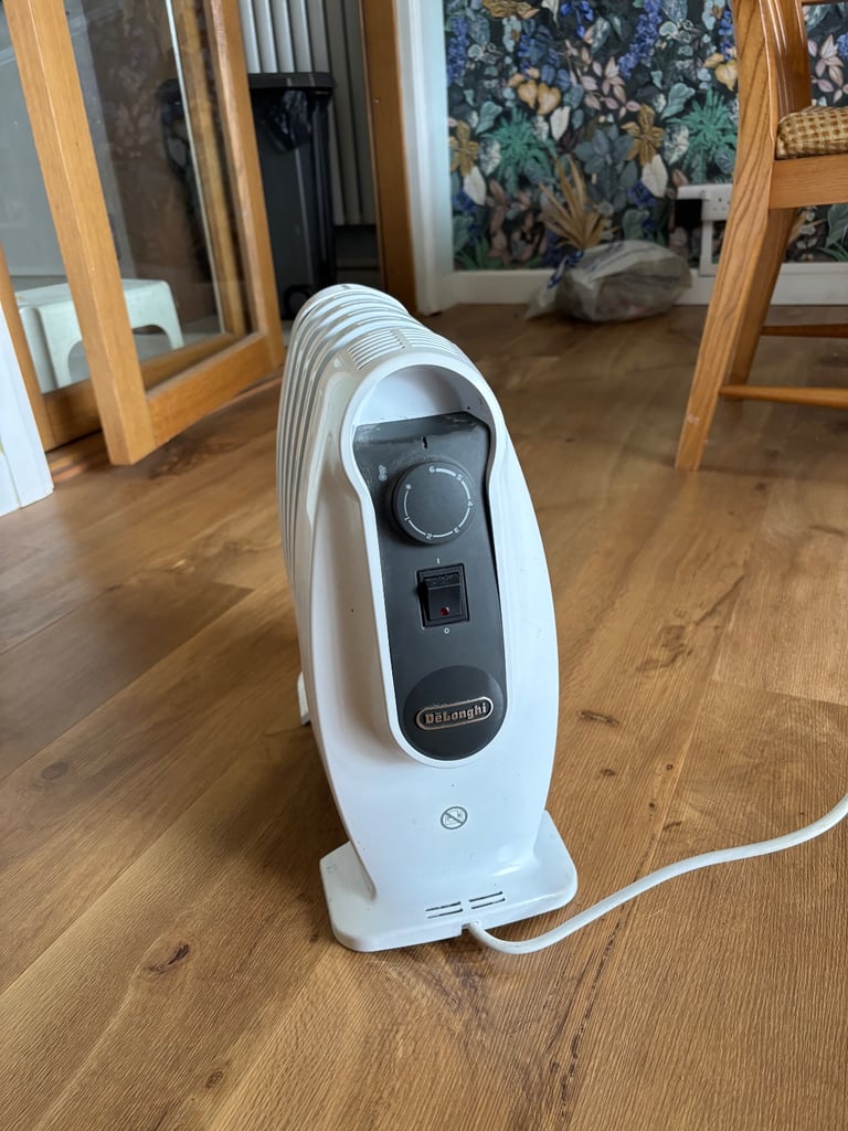 Delonghi 500w oil heater 