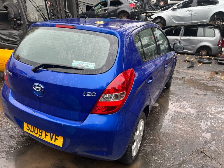 HYUNDAI I20 2009 1.4 PETROL FOR BREAKING