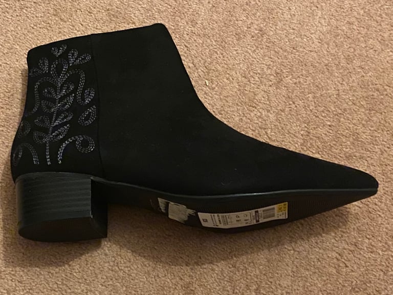 image for Boots - embroidered faux suede black