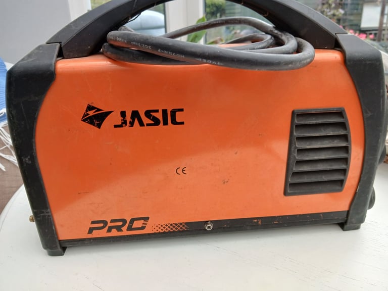 Jasic TIG Welder Series TIG 200P