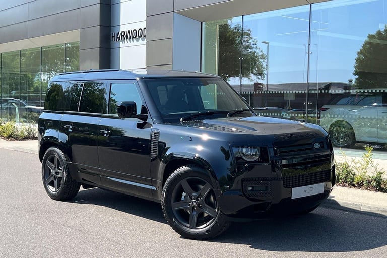 image for 2025 Land Rover Defender 3.0 D250 X-Dynamic SE 110 5dr Auto ESTATE DIESEL Automatic