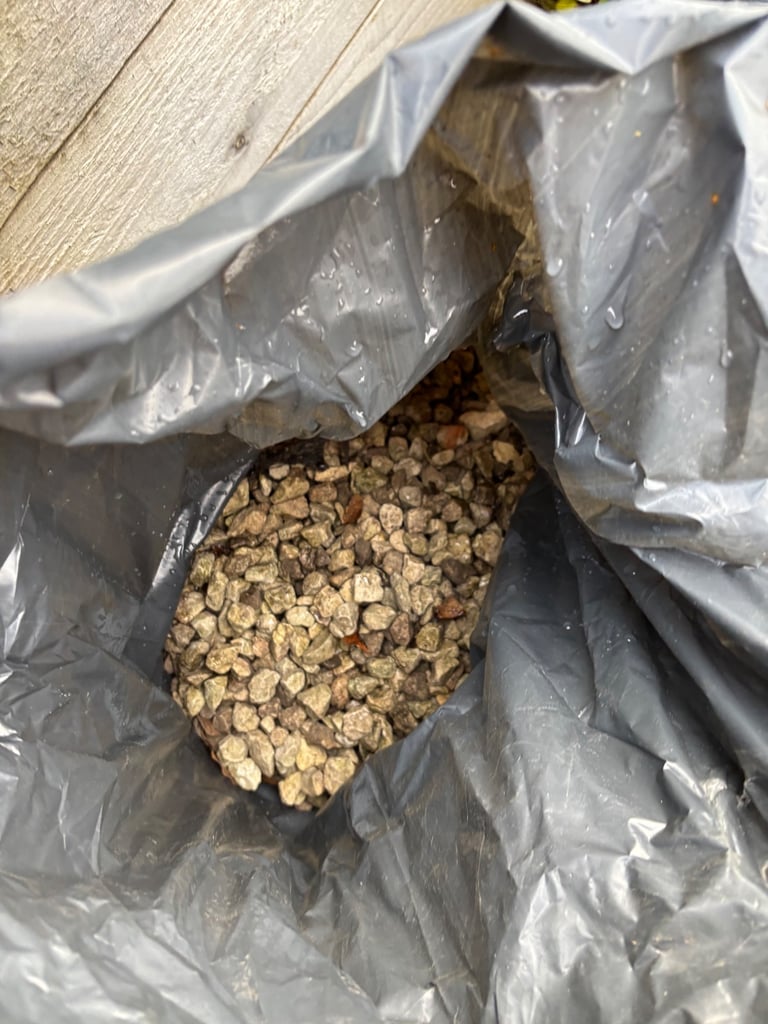 Limestone gravel 
