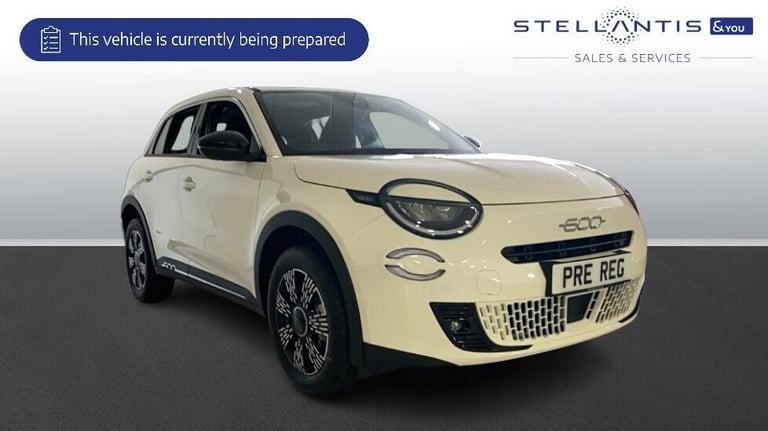 image for 2025 Fiat 600 1.2 MHEV SUV 5dr Petrol Hybrid e-DCT Euro 6 (s/s) (136 ps) SUV Hybrid Automatic