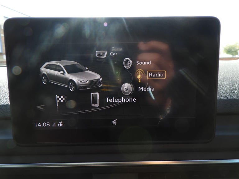 2017 Audi A4 Avant 2.0 TDI S line Estate 5dr Diesel Manual Euro 6 (s/s) (150 ps) ESTATE Diesel Ma...