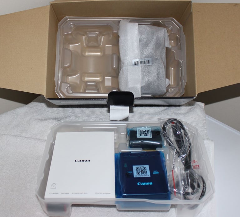 Canon R7 Body Never used