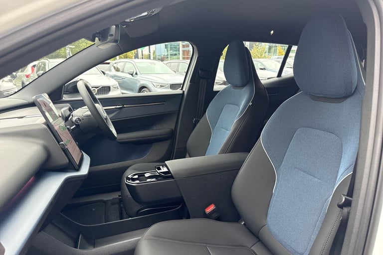 2025 Volvo EX30 Single Motor Extended Range 69kWh Plus SUV 5dr Electric Auto (272 ps) ESTATE Elec...