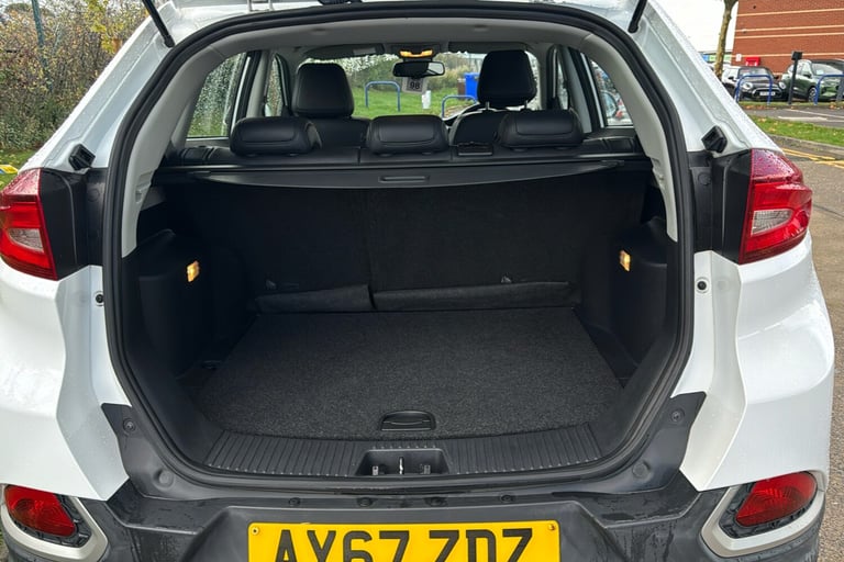  MG Gs 1.5 Tgi Exclusive Suv 5dr Petrol Manual Euro 6 s/s 160 Ps Petrol