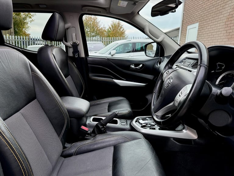 2020 Nissan Navara 2.3 dCi N-Guard Auto 4WD Euro 6 4dr PICK UP Diesel Automatic