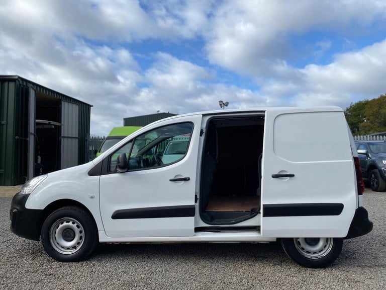2018 Peugeot Partner 850 1.6 BlueHDi 100 Professional Van ATV PANEL VAN DIESEL Manual