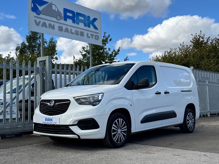 2020 Vauxhall Combo 2300 1.5 Turbo D 100ps H1 Sportive Van PANEL VAN DIESEL Manual