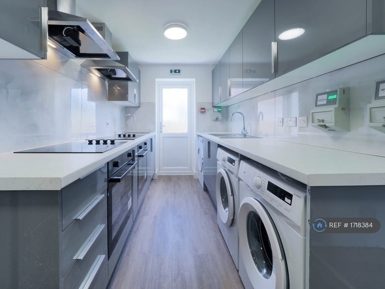 1 bedroom in The Meadow Way, Harrow, HA3 (#1718384)