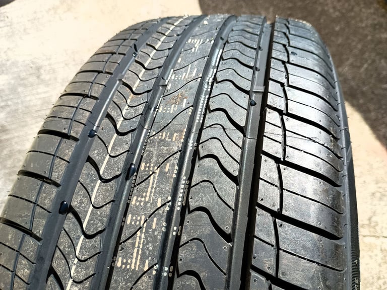 235 60 18" TYRE BRAND NEW + ALLOY WHEEL JEEP SUV MODELS