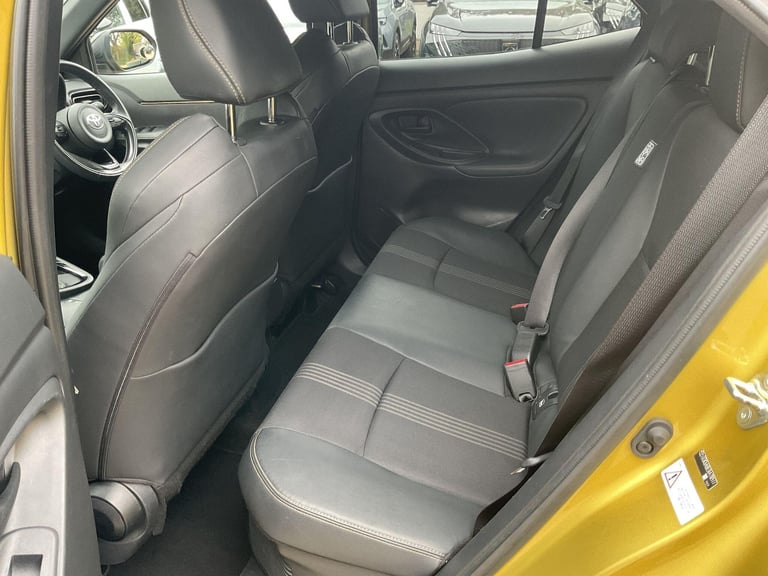  Toyota Yaris Cross 1.5 VVT-h Dynamic SUV 5dr Petrol Hybrid E-CVT Euro 6 (s/s) (116 ps) Petrol/El...