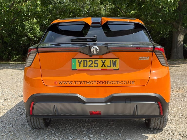 2025 MG MG4 77kWh Trophy Extended Range Auto 5dr HATCHBACK Electric Automatic