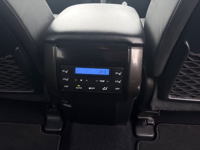 2022 Toyota Land Cruiser 2.8 D-4D 204 Invincible 5dr Auto 7 Seats Station Wagon DIESEL Automatic