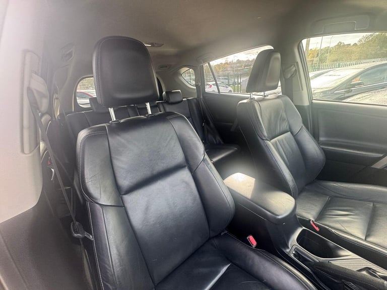 2013 Toyota RAV4 2.2 D-4D Invincible 4WD Euro 5 5dr ESTATE Diesel Manual