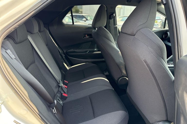 2025 Toyota C-HR 2.0 PHEV Design 5dr CVT SUV Hybrid Automatic