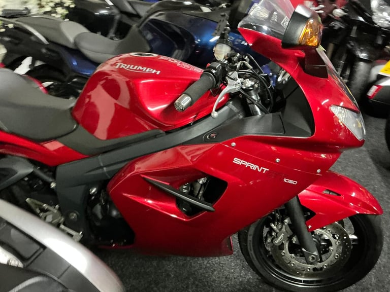 Triumph Sprint gt free delivery 