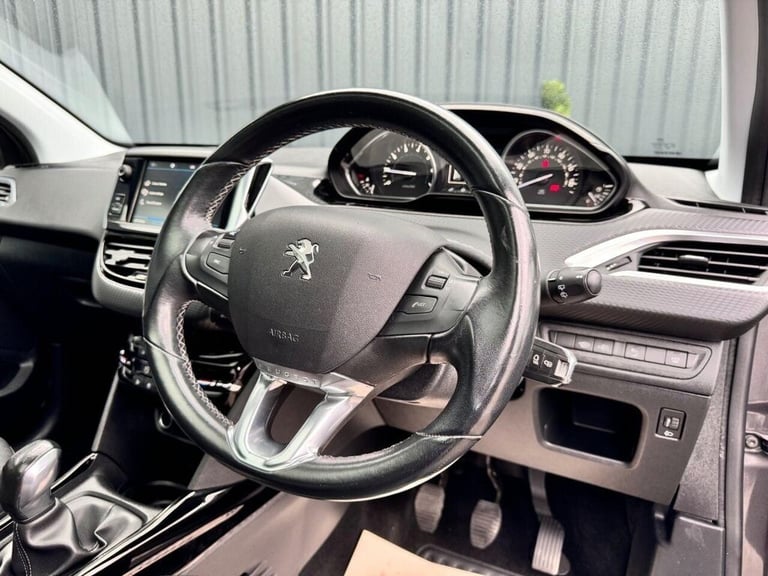 2018 Peugeot 2008 1.2 ALLURE PREMIUM 5d 82 BHP Hatchback Petrol Manual