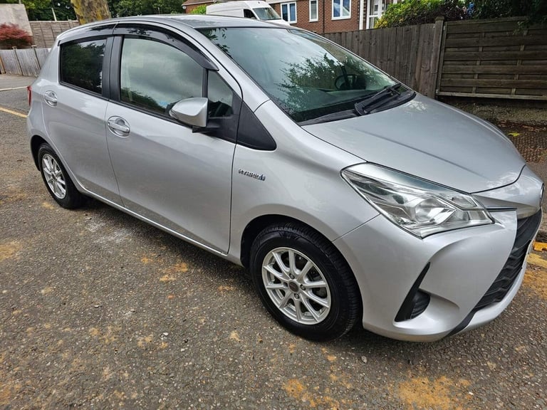 2018 Toyota Yaris 1.5 VVT-h Icon Tech E-CVT Euro 6 (s/s) 5dr Hatchback HYBRID ELECTRIC Automatic