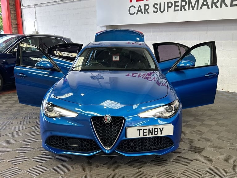 2018 Alfa Romeo Giulia 2.0T Veloce Saloon 4dr Petrol Auto Euro 6 (s/s) (280 ps) Saloon Petrol Aut...