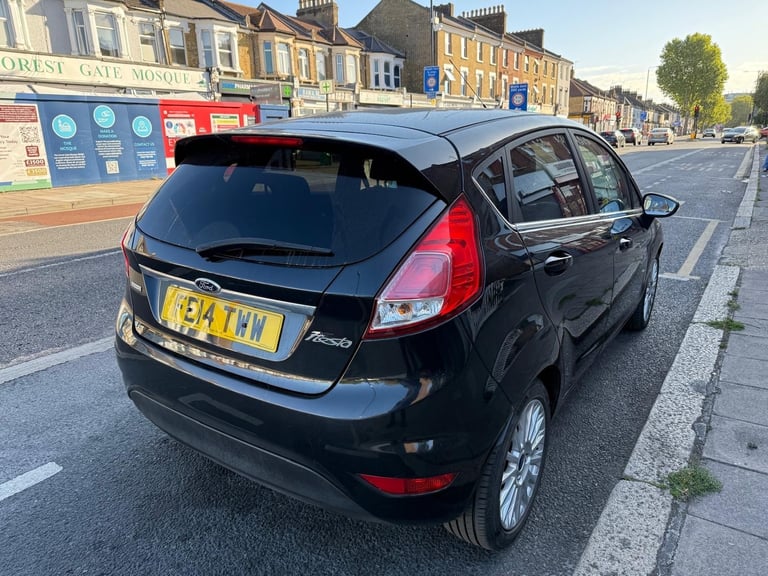 2014 Ford Fiesta 1.0 EcoBoost Titanium 5dr HATCHBACK Petrol Manual