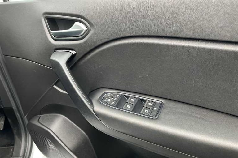 2020 Renault Captur 1.0 TCE 100 ICONIC 5DR Hatchback Petrol Manual