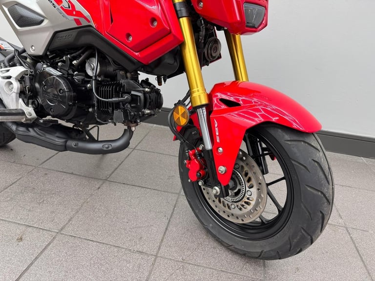 HONDA MSX 125 GROM RED, 2021 70REG ONLY 4,884 MILES 125CC USED MOTORBIKE