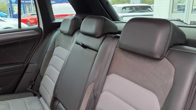 2020 Volkswagen Tiguan 2.0 TDi 150 R-Line Tech 5dr DSG Estate Diesel Automatic