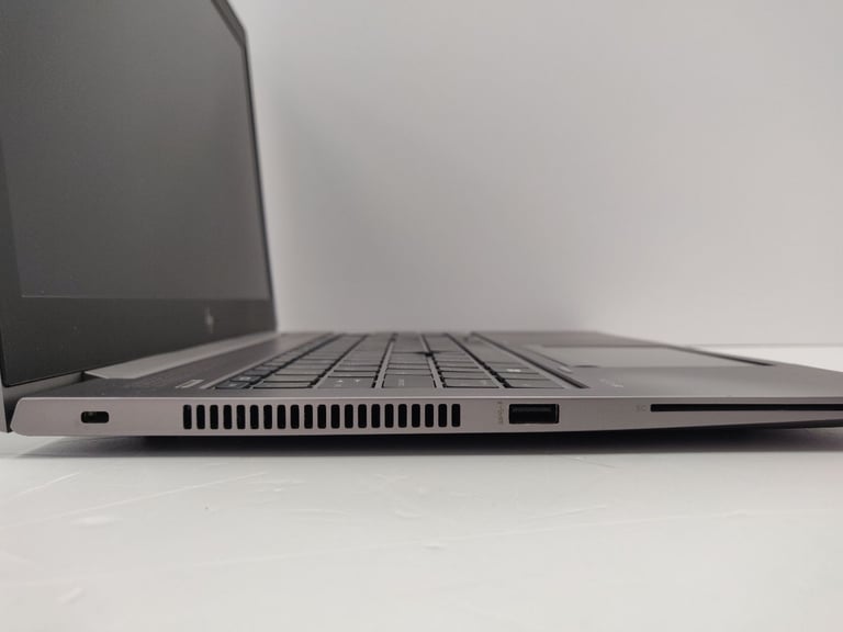HP ZBook 15U G6 i5 8265U 8gb 256gb Radeon Pro WX3200 4GB Windows 11 Laptop 3D CAD Workstation