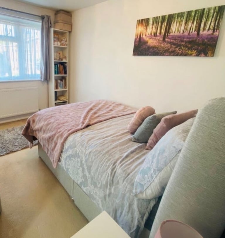 image for Double Room Available in Luton LU33QP
