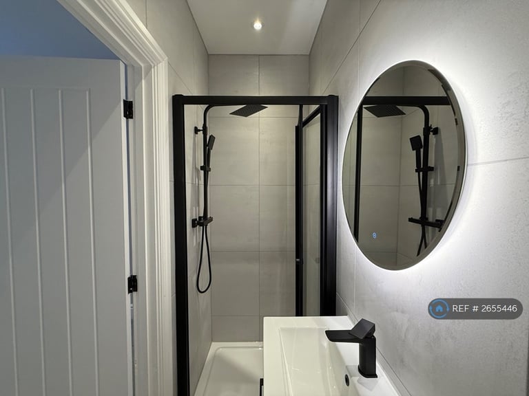 1 bedroom flat in Hall Gate, Doncaster, DN1 (1 bed) (#2655446)