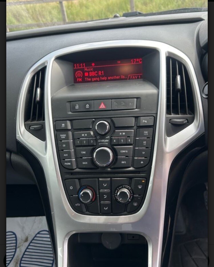 2014 Vauxhall Astra 1.4T 16V SRi 5dr HATCHBACK Petrol Manual