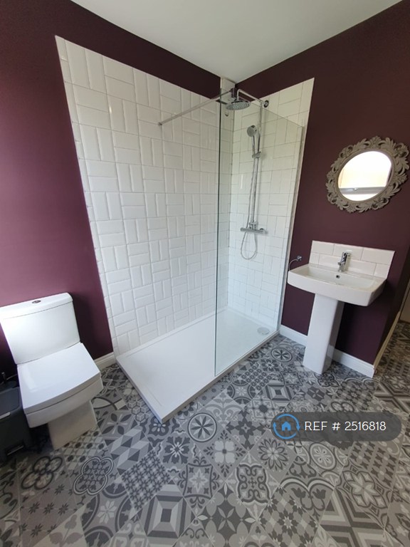1 bedroom in High Road West, Felixstowe, IP11 (#2516818)