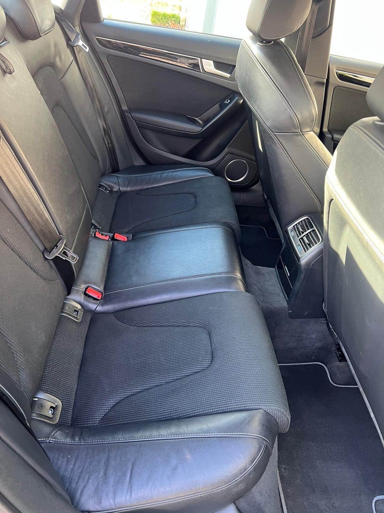 Audi, A4, Saloon, 2013, Manual, 1798 (cc), 4 doors