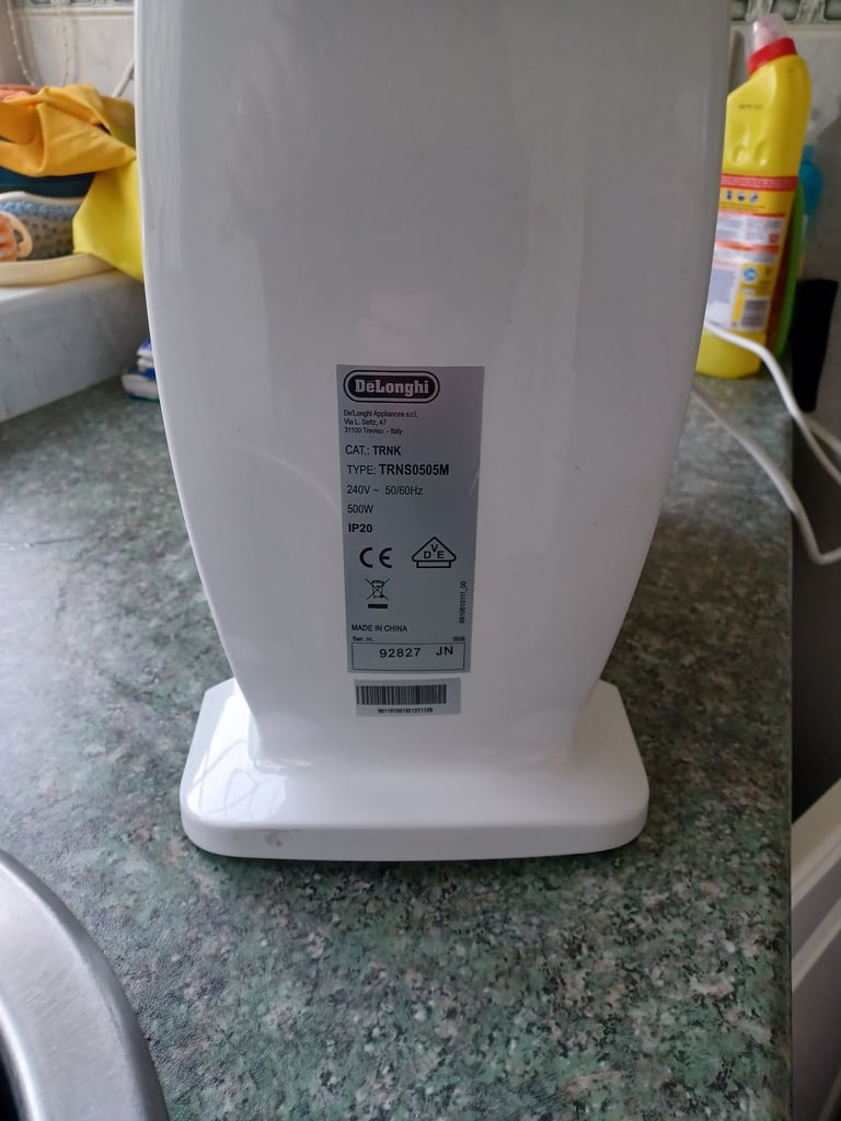 Delonghi Oil Filled 500w Portable Radiator White Model TRNS0505M RRP £63