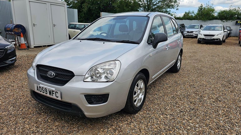 KIA CARENS 1.6 S 2009