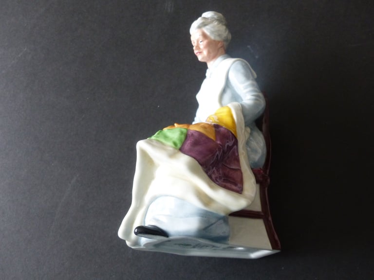 Royal Doulton HN 2814 Eventide Limited 1976